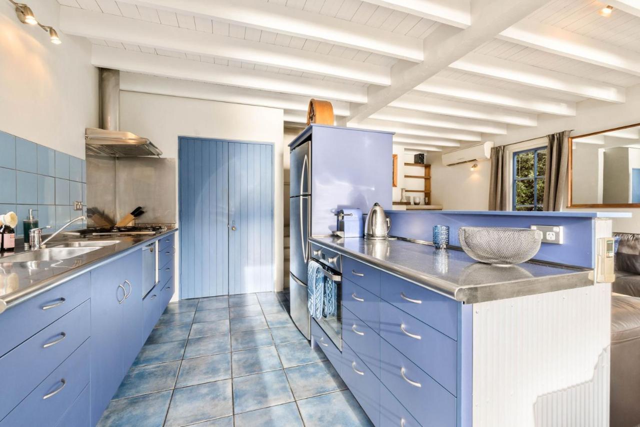 Sunny Lakeview Villa Куийнстаун Екстериор снимка