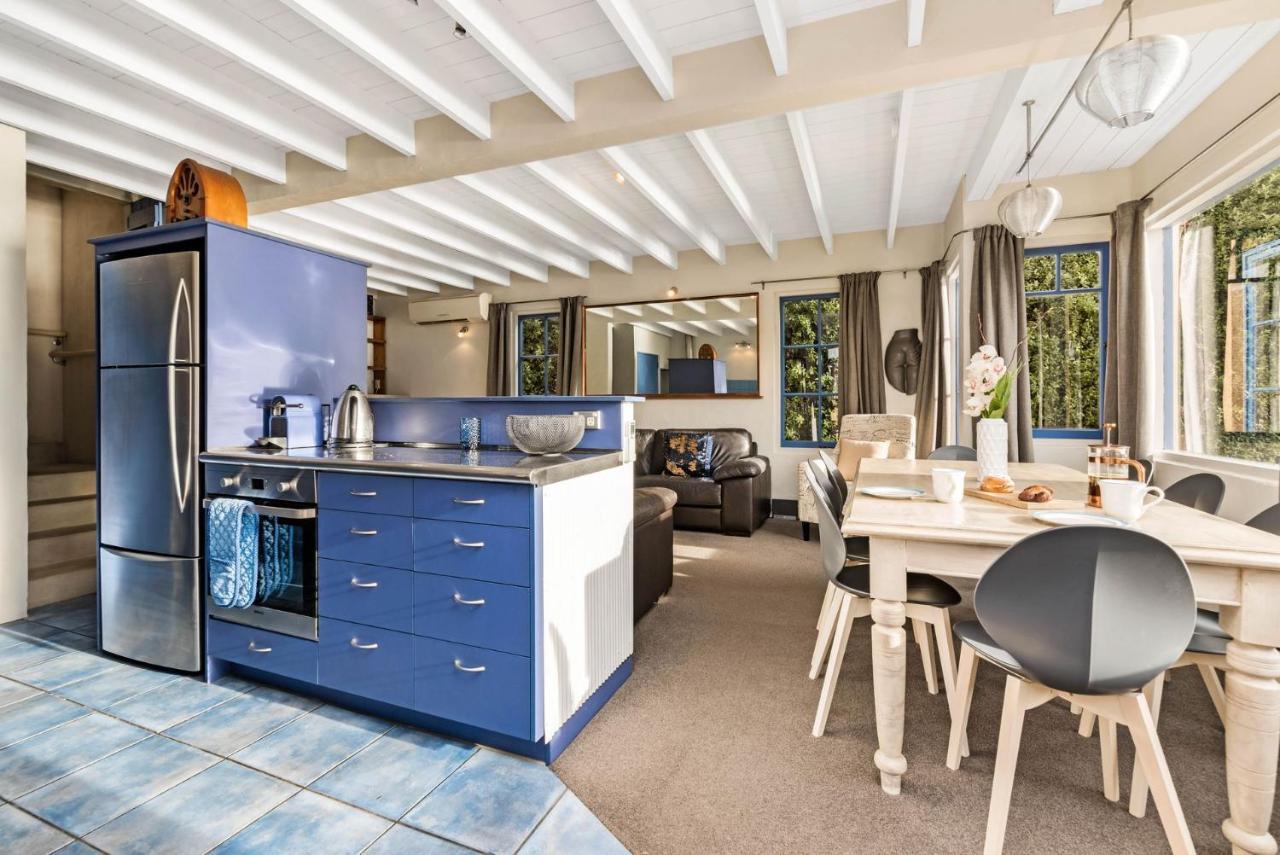 Sunny Lakeview Villa Куийнстаун Екстериор снимка